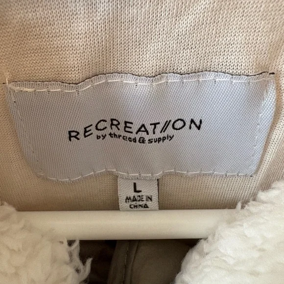 Thread & Supply Reece Pullover - Vetiver - Size Large - Picture 7 of 8